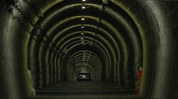 こんな光景は日本にしかない！ 世界最速ラリー車が“ライトオフ”でトンネルを爆走 「神秘的」「このアングル最高」中継に反響