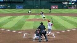 好調ヌートバー、打球速度170キロ超えの強烈センター前ヒット　一塁上で控えめなペッパーミルパフォーマンスを披露