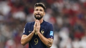 ジルーのW杯ユニ交換拒否騒動が解決！豪州FW「彼はすばらしいヤツ」