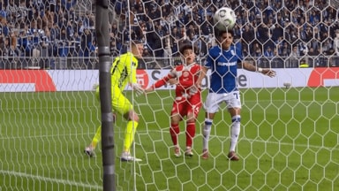 スタジアム騒然！日本代表MF、“まさかの形”で欧州初得点「あそこに入って行くの大事」「持ち味が詰まってる」出場２分で大仕事