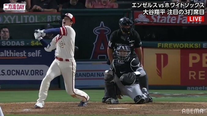 大谷翔平、雄叫び投球の次は雄叫びスイング！途中降板の鬱憤か「怒りのフルスイング」「吼えた」「狙ったね」 1枚目