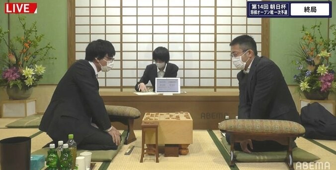 渡辺和史四段が伊藤真吾五段下す 午後2時からもう一局／将棋・朝日杯 1枚目