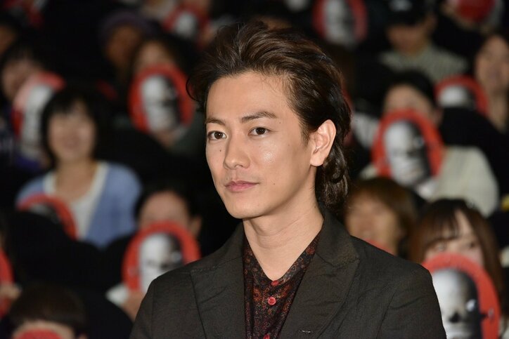 佐藤健、山田孝之の弟役で新境地開拓を実感「やさぐれたかった」