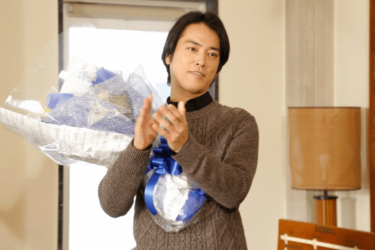 カインとアベル』桐谷健太、山田涼介と一緒にクランクアップ
