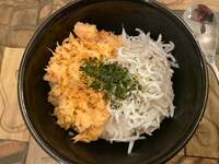 宮崎謙介『２食丼』
