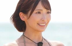 26歳セクシー女優のあざとすぎるビキニ姿に「下出てるよ」驚きの声