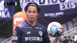 「いい根性しとる笑」Jリーグの“煽り合いPK”に大ブーイング！福岡DFが“耳当て挑発”→広島FWも仁王立ちで対抗「これくらいのプロレスは必要」