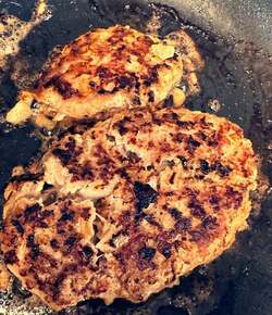 高橋真麻、夫から大好評だった手作りハンバーグを公開「相変わらず映えない写真ですが」