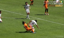 「ファウルちゃうだろー！」U-19日本代表が“不可解判定”の被害…解説やファンが驚愕「ナイスディフェンスです」「審判さんちゃんと見て」