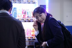 武田玲奈が“神待ち”家出少女に！？制服姿＆ツインテールが可愛いと話題に