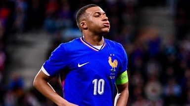 フランス代表 10 エンバペ エムバペがフランス代表離脱 W杯予選で右足首負傷 1試合平均1.3