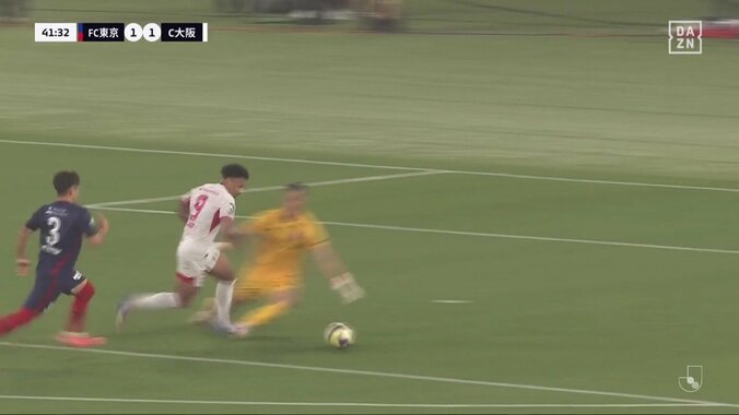 嘘だろ！香川真司、超絶40m針穴スルーパスで同点弾アシスト「ナイスキラーパス！」「極上過ぎてヨダレ出る」相手5人を抜く天才的縦パス炸裂の瞬間 3枚目