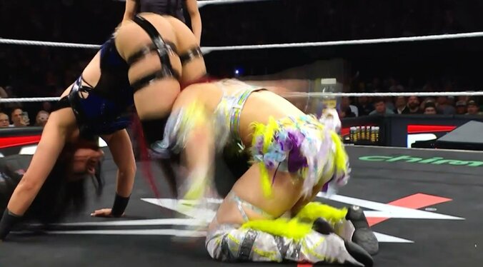 ヘッドシザースからの「デビルズ・キス」