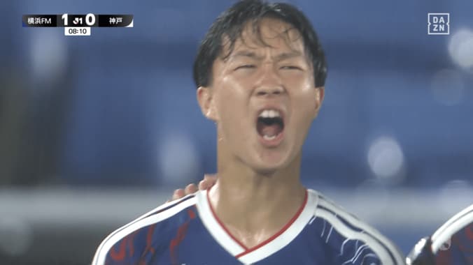 「本物すぎる」「えぐいって」16歳・三井寺眞が衝撃ゴラッソ！高難易度のダイレクトボレーに「どういう運動神経なの」 4枚目