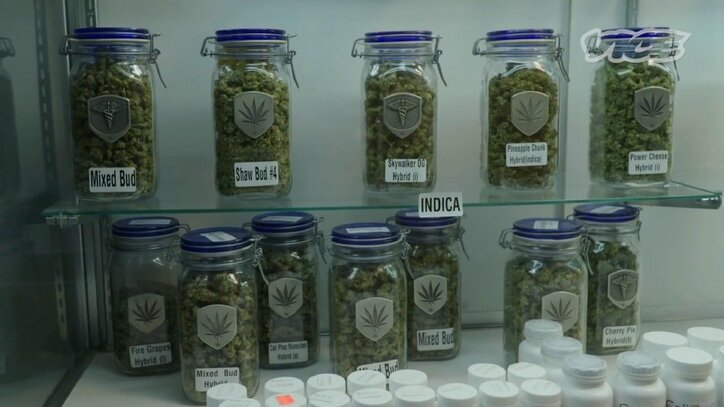 カナダの大麻事情　合法化をめぐる議論――誰がリーダーシップを取るべきか