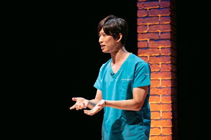 「ミルクティー飲まないで…」現役医師芸人が明かす、困った患者の実例とは？