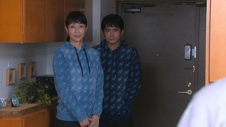 水野美紀、萩原聖人との“ラブラブペアルック”姿で木村佳乃に強烈マウンティング