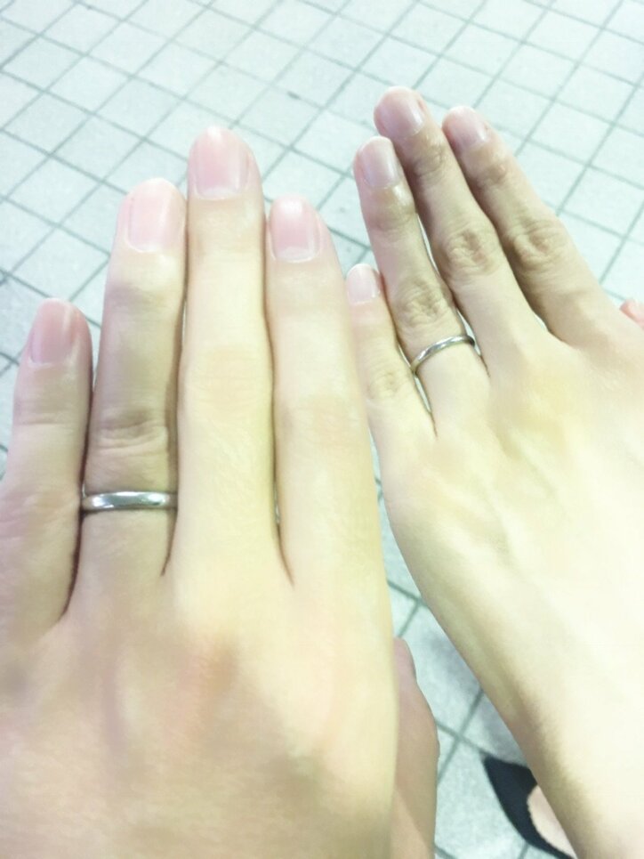 恋愛マスター くじら 結婚5年目で新調した結婚指輪 前のよりキラキラしてる 話題 Abema Times