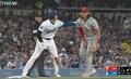 一体、何があった…!? 大谷翔平、盗塁でハプニング発生→優しすぎる“神対応”の瞬間「なんだこの展開w」「優しい世界だな」