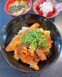 みきママ『受験生にお寿司の代わりどんぶりです！！』