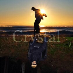 Eco Skinny が新曲「Crystal」をリリースし、ミュージックビデオを公開。