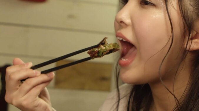 仁義なき広島鉄板頂上決戦　メシテロリスト・寺本莉緒が美食を堪能 6枚目