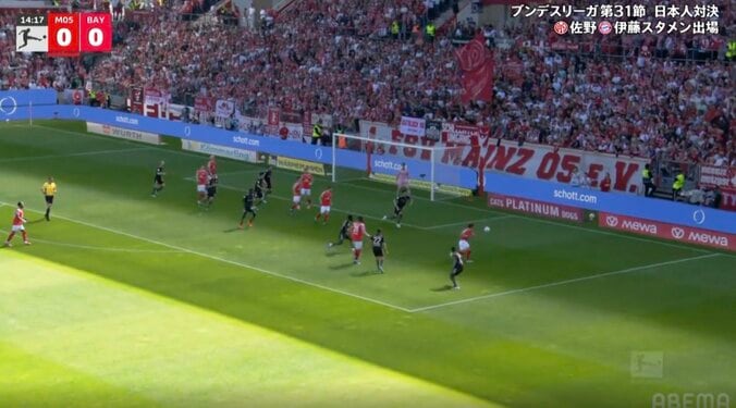 ウソだろ…！？ 佐野海舟、完璧すぎる“ピンポイントクロス”炸裂「すげえパス」「上手すぎやろ」粘りのボール奪取→体勢崩しながら“神アシスト” 4枚目