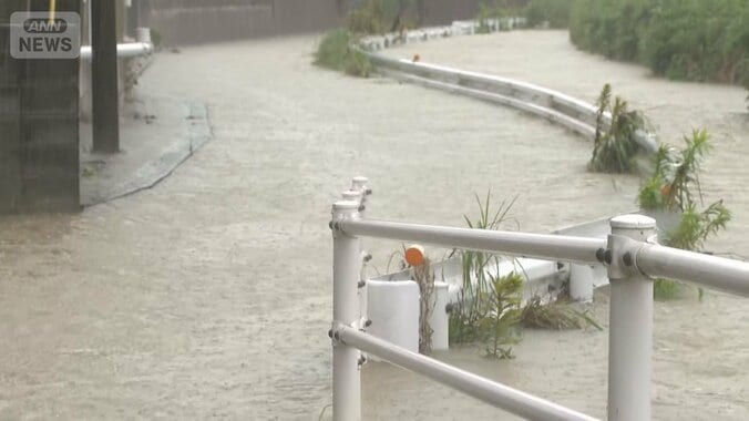九州で冠水などの被害　最接近の沖縄のホテル・学校に影響“W台風”関東・東海直撃か 1枚目