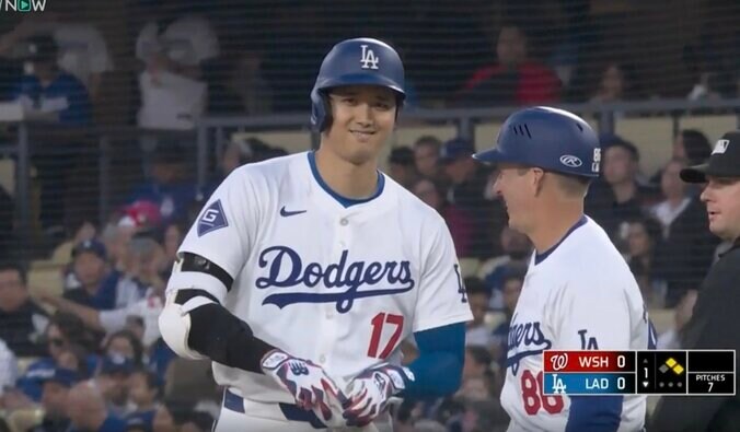 【写真・画像】大谷翔平は一体、何をしたのか…！？ 一瞬だけ見せた“ジェスチャー”が話題に　ファン騒然「気になりすぎる」「何を指してるんだろう」　1枚目