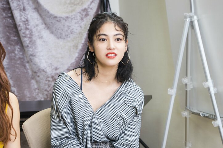 E-girls、新曲で岩田剛典出演映画を切なく彩る『Perfect World』-インタビュー-