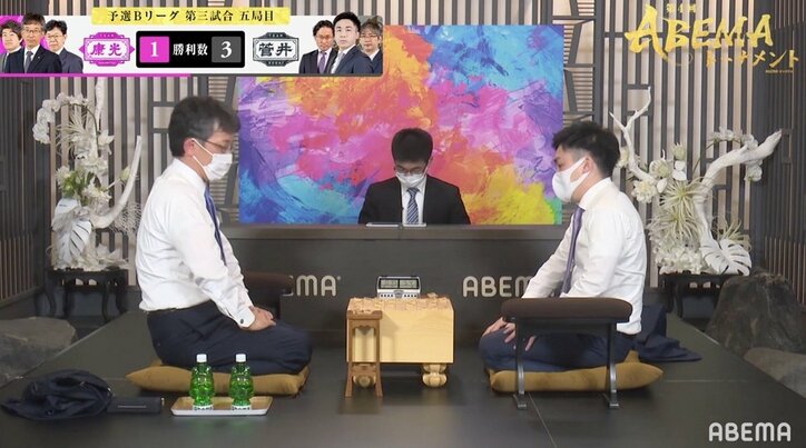 これぞ団体戦の醍醐味 菅井竜也八段、快勝の裏に深浦康市九段との練習「全く一緒」の局面が登場／将棋・ABEMAトーナメント