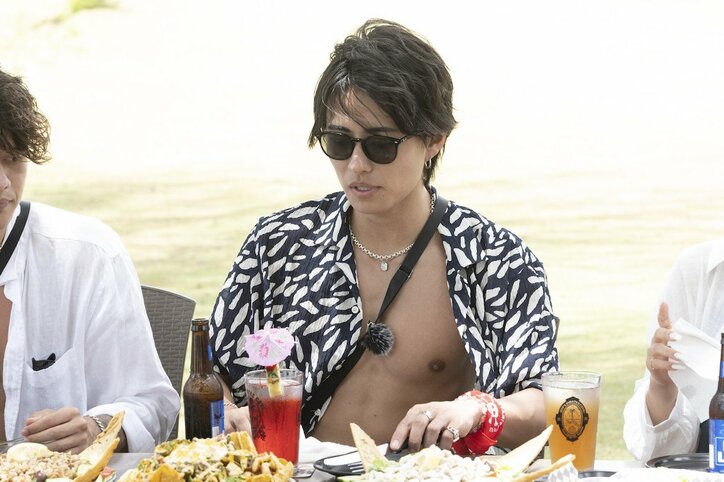 ナイスバディな爆モテ・お姉様系美女に年下イケメンが必死のアピール「敬語とかやめるのどうっすか？」『シャッフルアイランド Season2』 