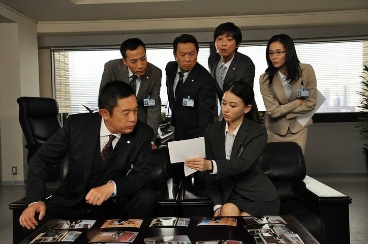 捜査一課長・内藤剛志が“パイセン”と呼ぶ? シリーズ最年少刑事・山本舞香、初の刑事役に「やりきった!」