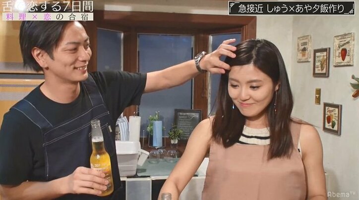 料理中にも関わらず付き合っていない2人の激しすぎるボディタッチにフット後藤「こんなもん嫁にもせんぞ!」