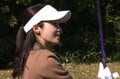 「この背なのにこの飛距離…」橋本環奈のドライバーショットに大歓声 本人は照れ顔「接待ゴルフされてる？」