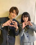 『真犯人フラグ』佐野勇斗＆生駒里奈の"学生服2ショット"に称賛の声「制服かっこよすぎ」「学校にいてほしい」