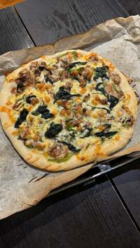 みきママ『おはしで混ぜて1日置くだけ！ ステーキピザのレシピです！』