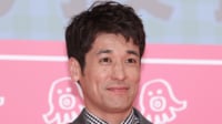 佐藤隆太 約1カ月ぶりの投稿で名作ドラマ共演者と懐かしの2ショット