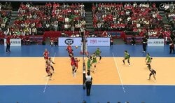 女子バレーで「弾丸スパイク vs 神レシーブ」 リベロが見せた超絶反応に元日本代表も「ああ、ナイス」