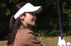 「この背なのにこの飛距離…」橋本環奈のドライバーショットに大歓声 本人は照れ顔「接待ゴルフされてる？」