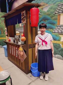 山田花子「年齢不詳花子よ」“制服姿”に「50歳でまだ制服全然いけるのどーゆーことですか!!!!」と驚きの声