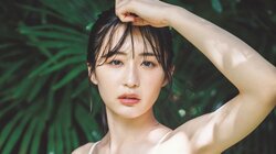 「お気に入りの写真は全身のめっちゃスタイル良いやつです！」 “美少女図鑑AWARD 2025”グランプリ・凜羽が『週プレ』登場