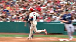 単打で出塁→右飛で二塁進塁の驚愕走塁！“足”でもみせた大谷翔平、一瞬の快走劇に「あれでタッチアップかい」