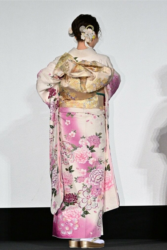 アニメ『ホタルの嫁入り』キービジュアル解禁で「鳥肌立った」声優・内山昂輝が演じる進平に期待の声 4枚目