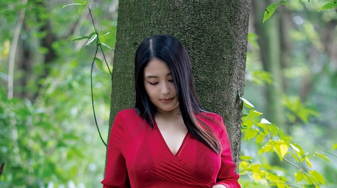 【写真・画像】“ハピネスカップ”トロたん、「グラビアン魂アワード2025」みうらじゅん大賞受賞記念撮り下ろしグラビア 『週刊SPA！』　1枚目