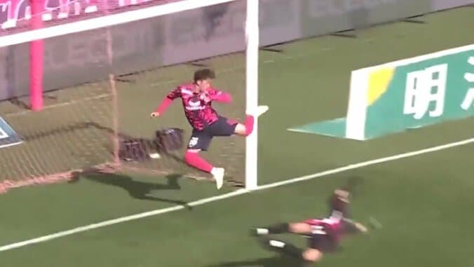 【映像】衝撃のアクロバティッククリア