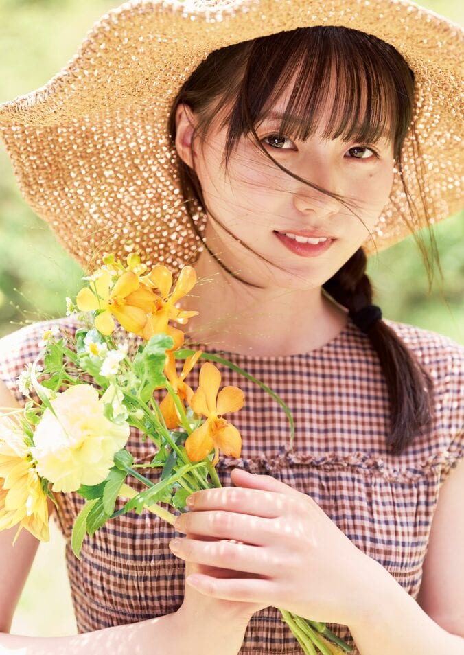 巻末グラビア：片田陽依