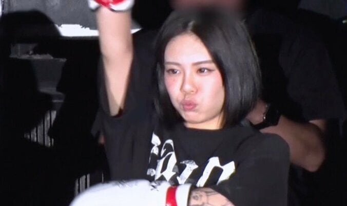 【写真・画像】「ラブ上等」で話題の美女「イキってた」高校退学時〜キャバ嬢デビュー時の写真を公開「先輩を蹴っ飛ばしたら一発退学」　1枚目