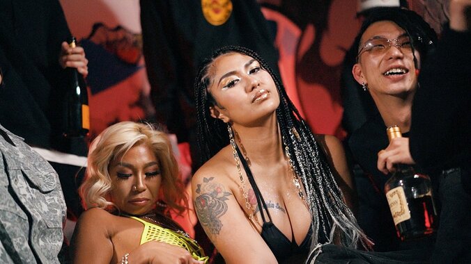 YamieZimmerのセカンドアルバム『TEMPLATE』を記念して、7月22日（木）に渋谷CLUB HARLEMにてLeon FanourakisやSANTAWORLDVIEWほか、参加ラッパー大集結のリリースパーティーを開催！また、本日7月6日(火)夜9時に本アルバムより2作目のMVをプレミア公開 2枚目