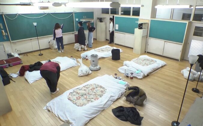 【写真・画像】男女の生々しい本音が暴かれる過酷な婚前合宿サバイバル『ウェディングウォーズ』放送決定！鈴木えみと森香澄がMCに就任　5枚目